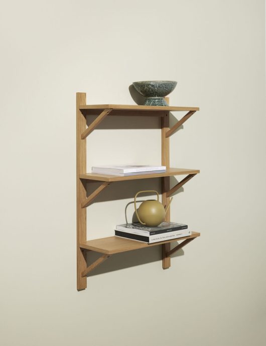 Triarch wall mounted shelf unit