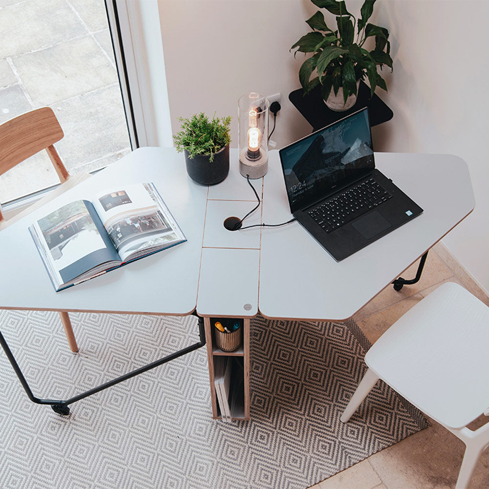 Drop compact desk by Frovi